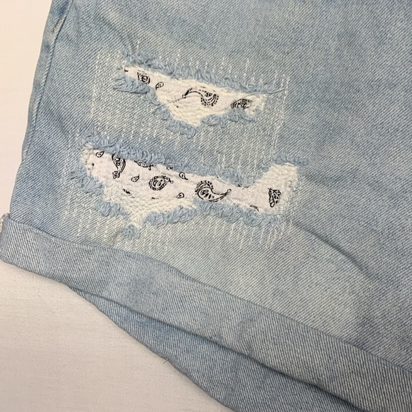 KanCan Distressed High Rise Denim Shorts - Light Wash - Picture 2 of 8